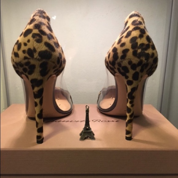 Gianvito Rossi Exotic Leopard Pony Hair Plexi Pump - Picture 4 of 9